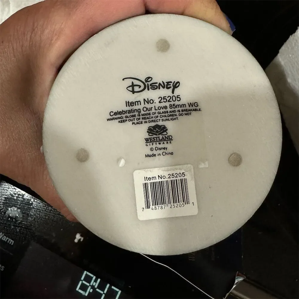 Disney Nightmare Before Christmas BlackCelebrating Our LoveBlack Snow‎ Globe